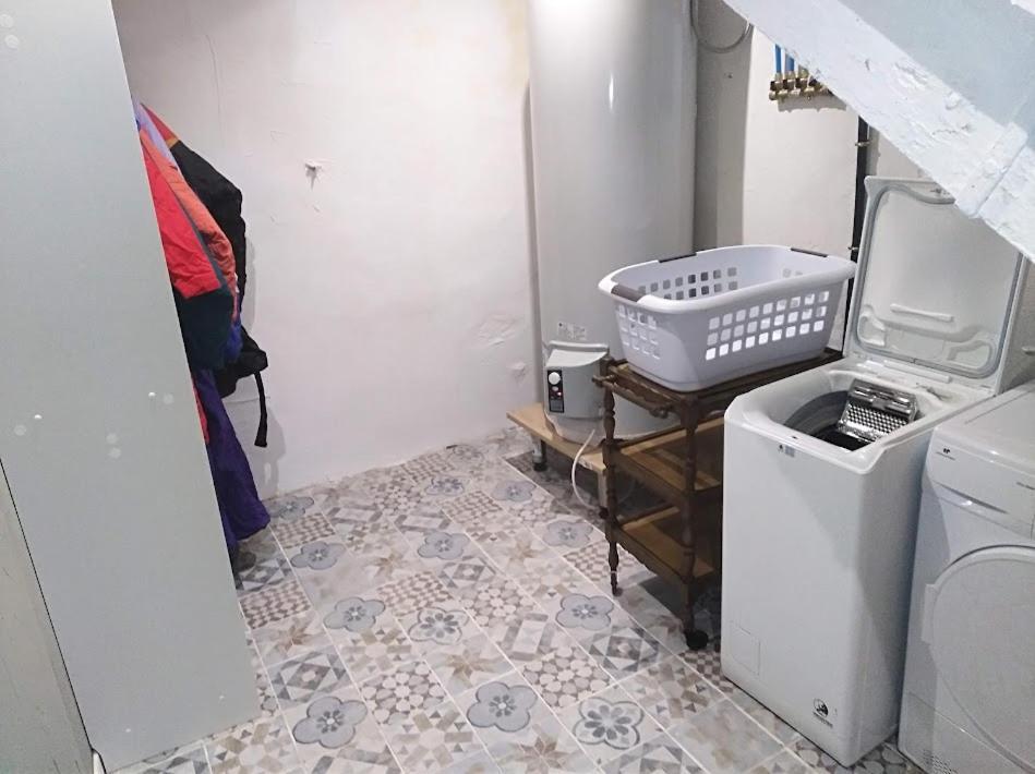 Appartement Cozy Dans Maison Privee Tauves Eksteriør billede